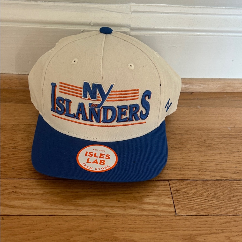 (3) NWT Islanders Cap with Blue and white Accents